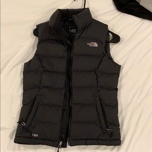 Women’s north face 700 vest